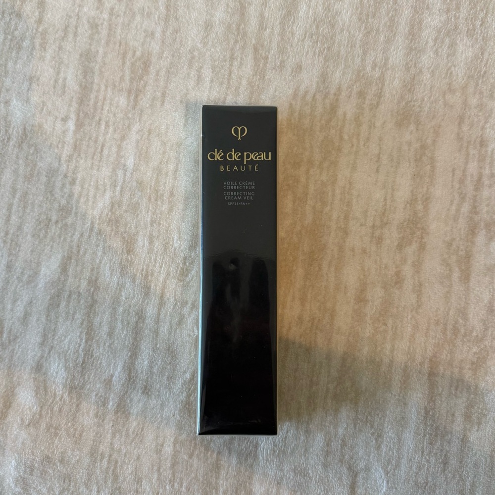 Cle De Peau Correcting Cream SPF25